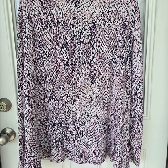 Susan Graver Women Printed Liquid Knit Button Front Peplum Top Plum 3X Plus Size - Picture 11 of 12